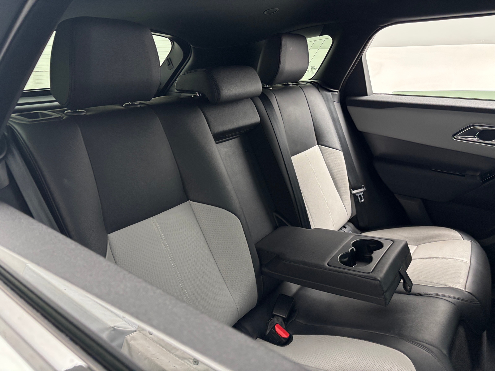 Thumbnail: 2024 Land Rover Range Rover Velar - 6