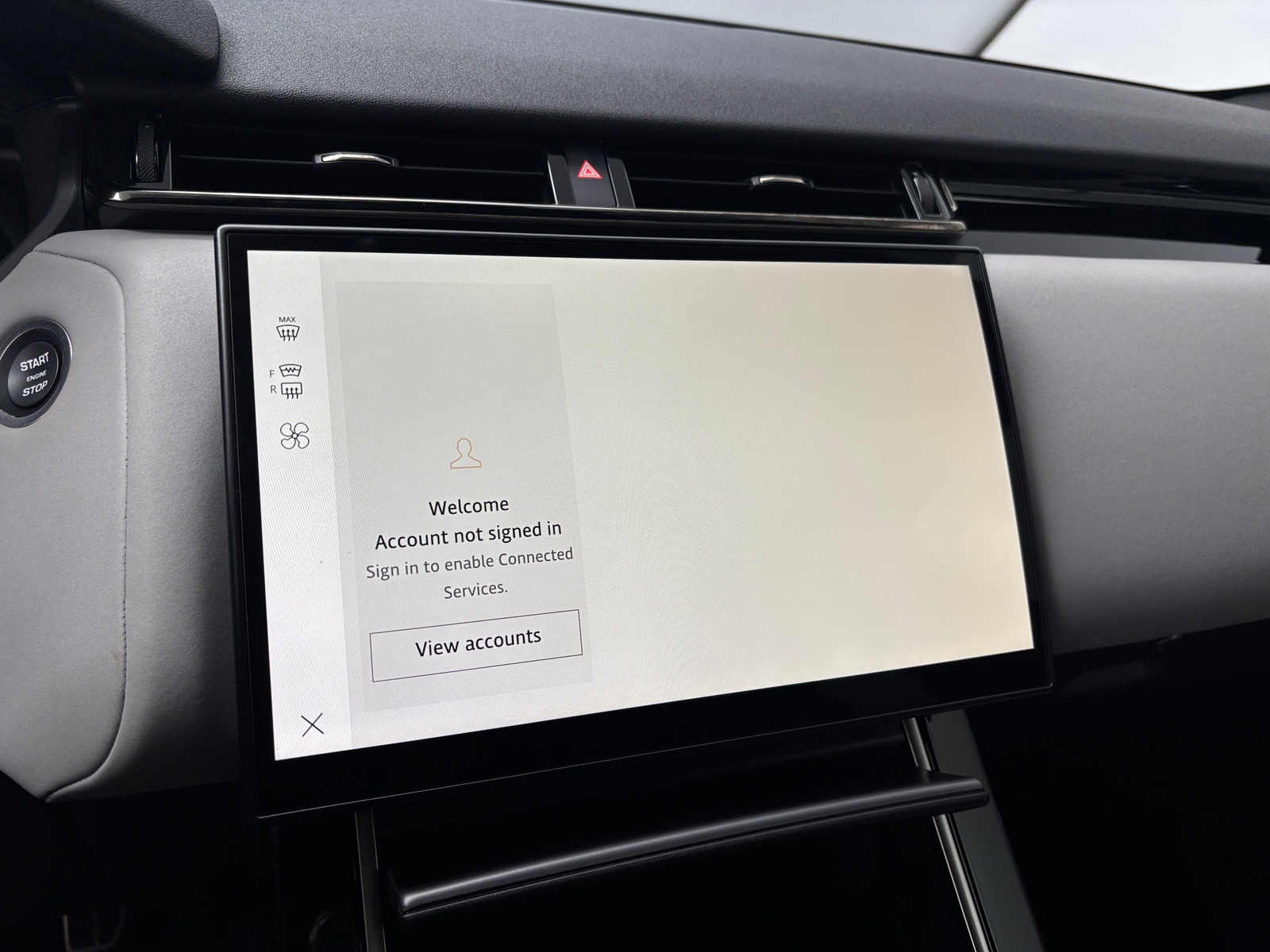 Thumbnail: 2024 Land Rover Range Rover Velar - 4