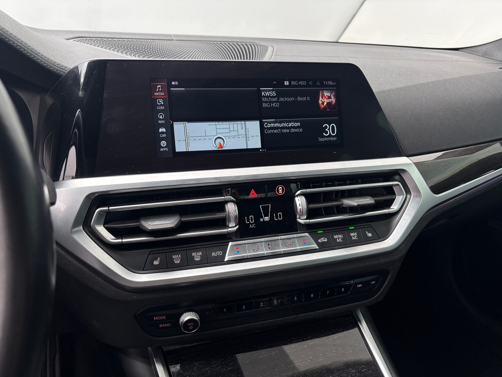 Thumbnail: 2021 BMW 3 Series - 3