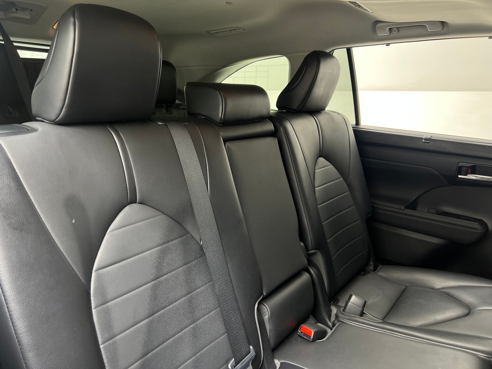 Thumbnail: 2021 Toyota Highlander - 5