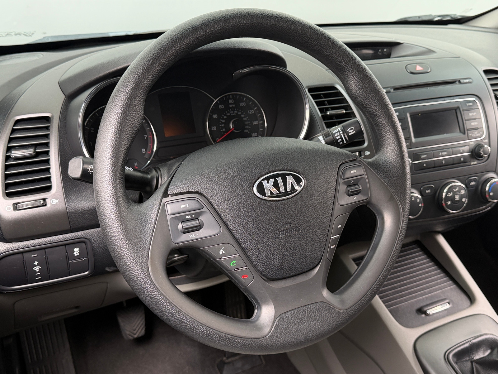 Thumbnail: 2016 Kia Forte - 5