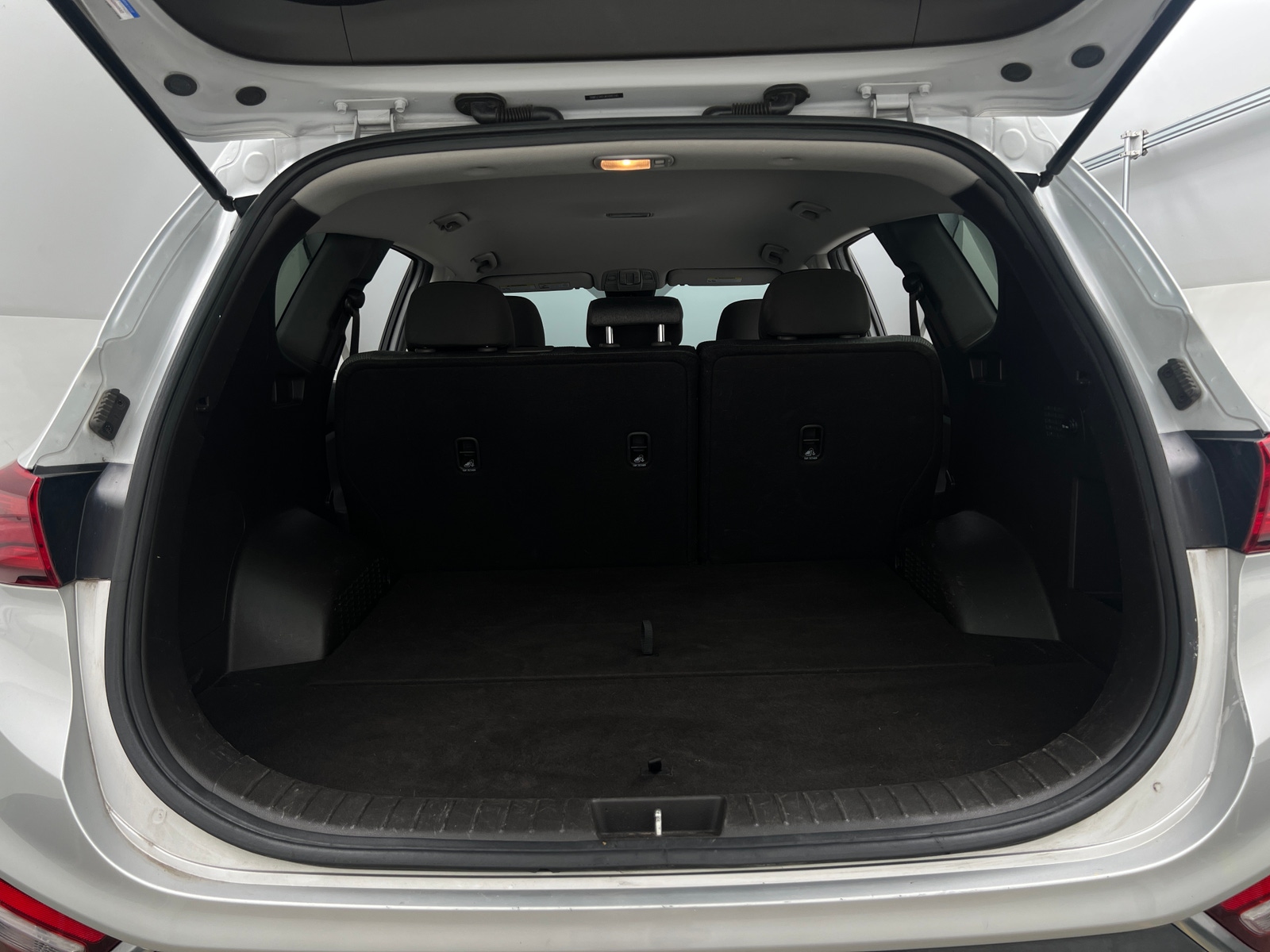 Thumbnail: 2019 Hyundai Santa Fe - 7