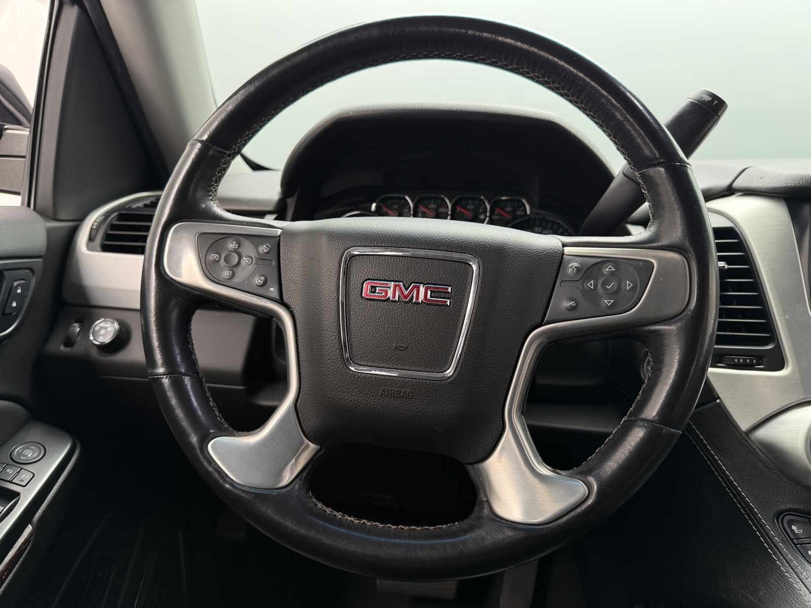 Thumbnail: 2019 GMC Yukon - 4