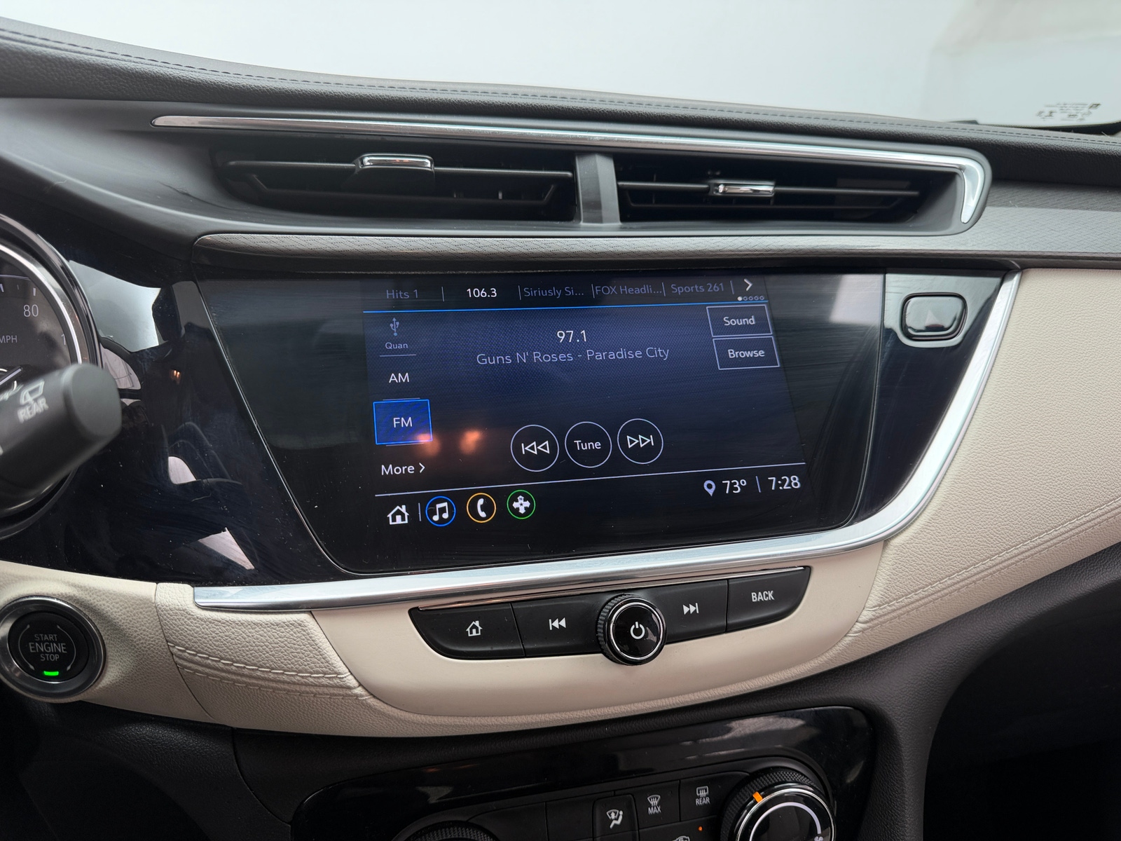Thumbnail: 2020 Buick Encore GX - 3