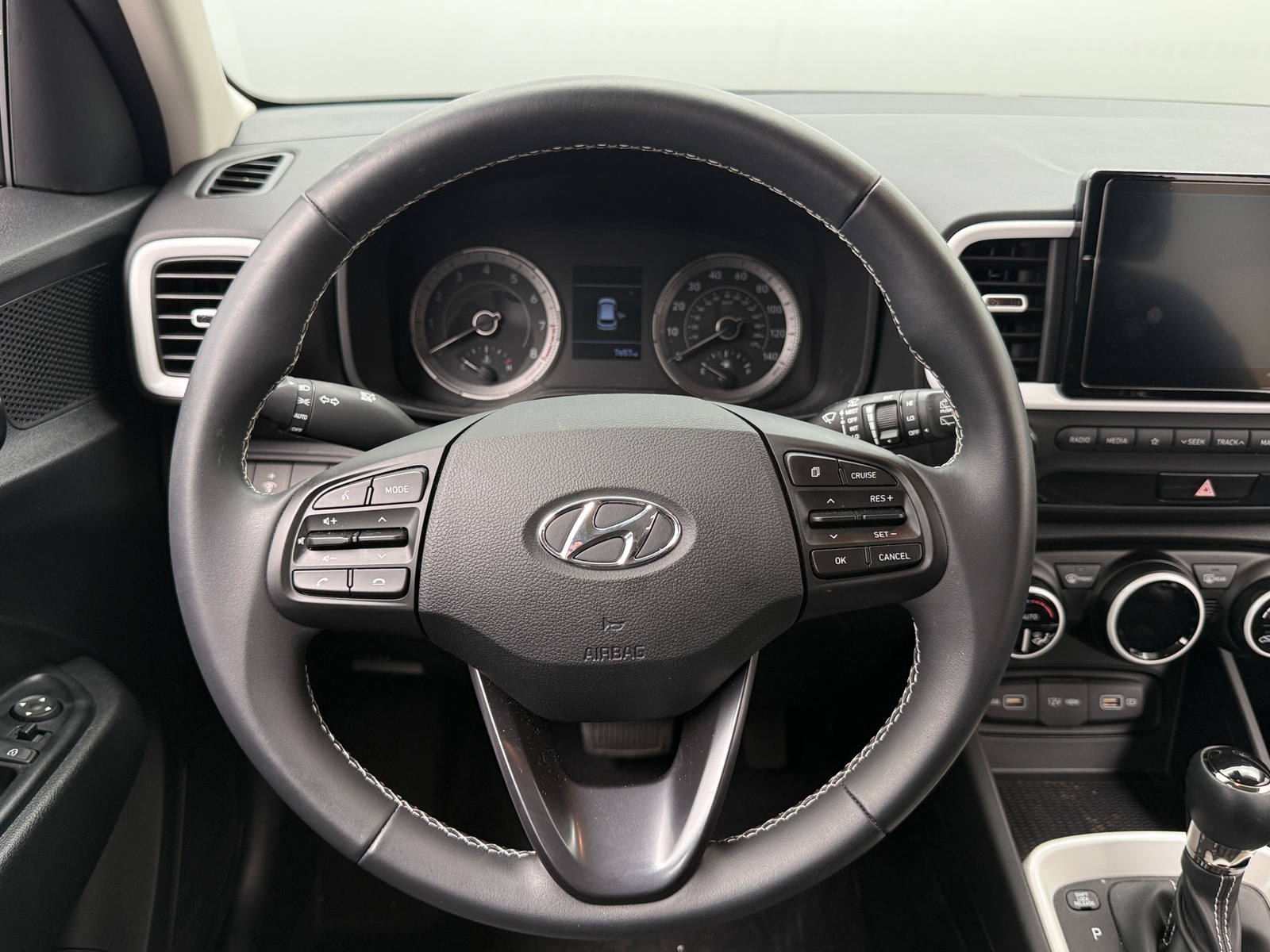 Thumbnail: 2022 Hyundai Venue - 5