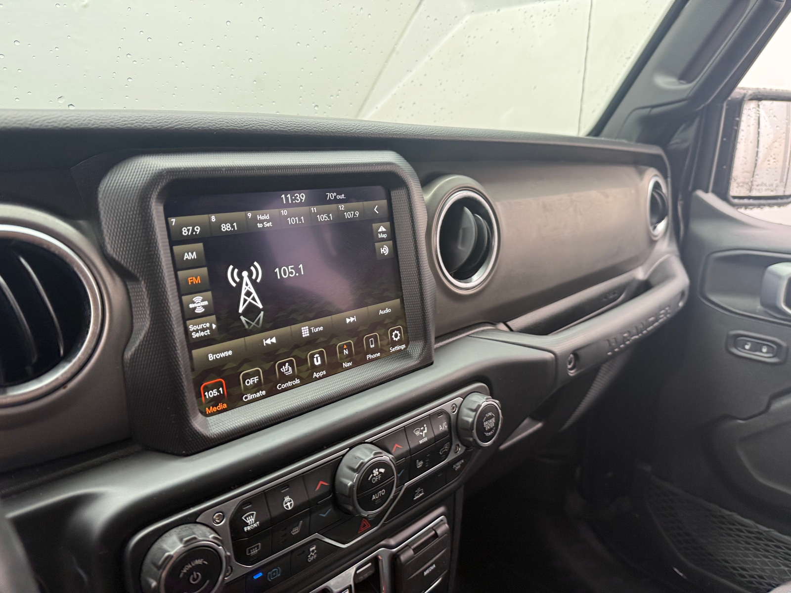 Thumbnail: 2022 Jeep Wrangler - 4