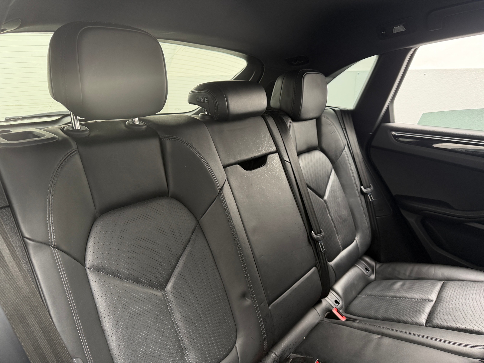 Thumbnail: 2022 Porsche Macan - 5