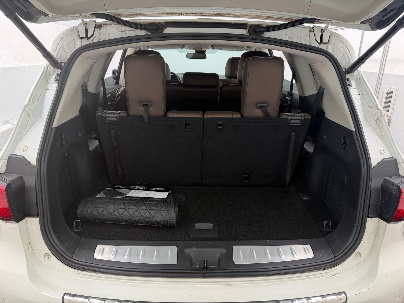 Thumbnail: 2017 INFINITI QX60 - 6