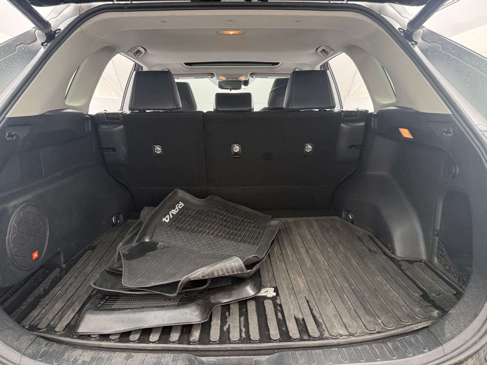 Thumbnail: 2019 Toyota RAV4 - 6