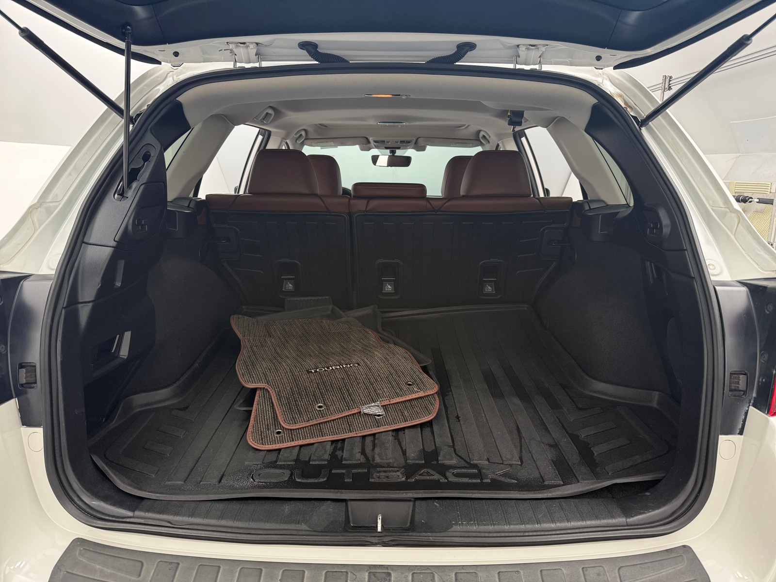 Thumbnail: 2019 Subaru Outback - 6