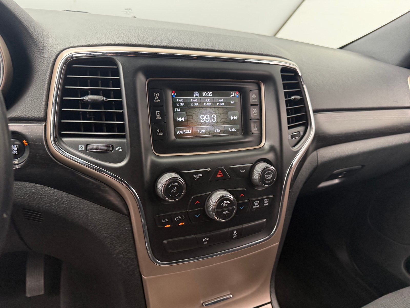 Thumbnail: 2015 Jeep Grand Cherokee - 4