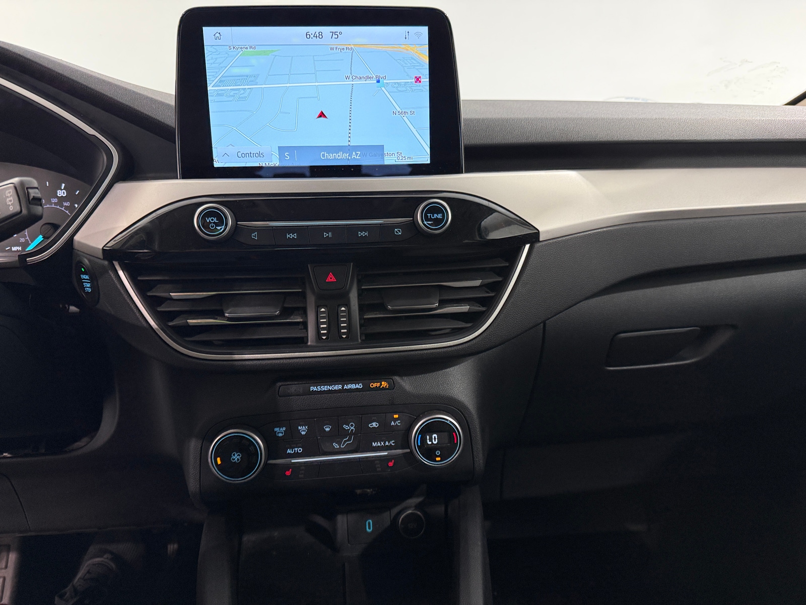 Thumbnail: 2020 Ford Escape - 4