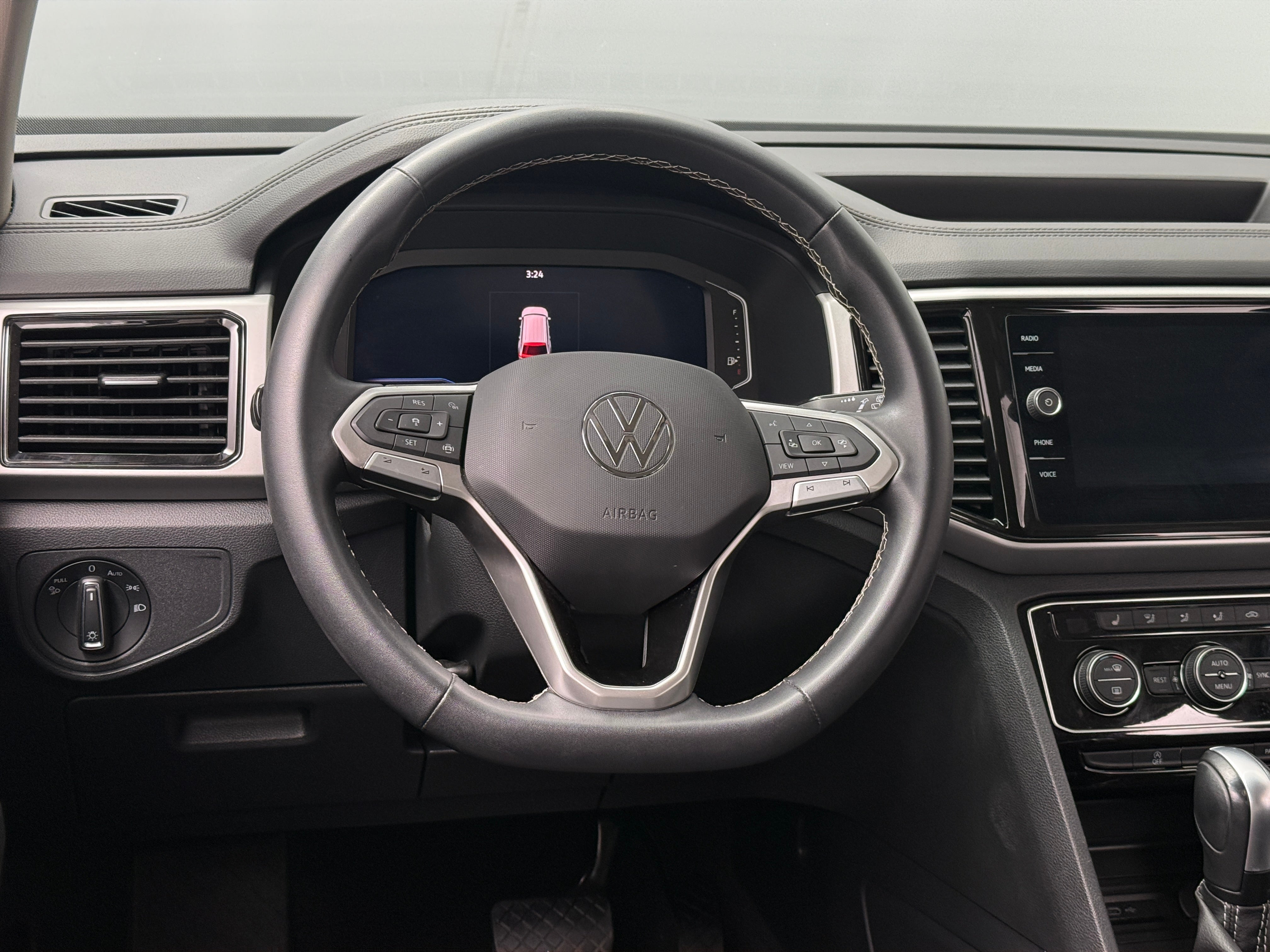 2023 Volkswagen Atlas SE w/Tech - Photo 7