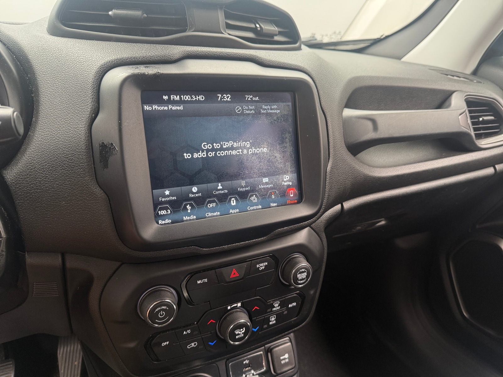 Thumbnail: 2019 Jeep Renegade - 3