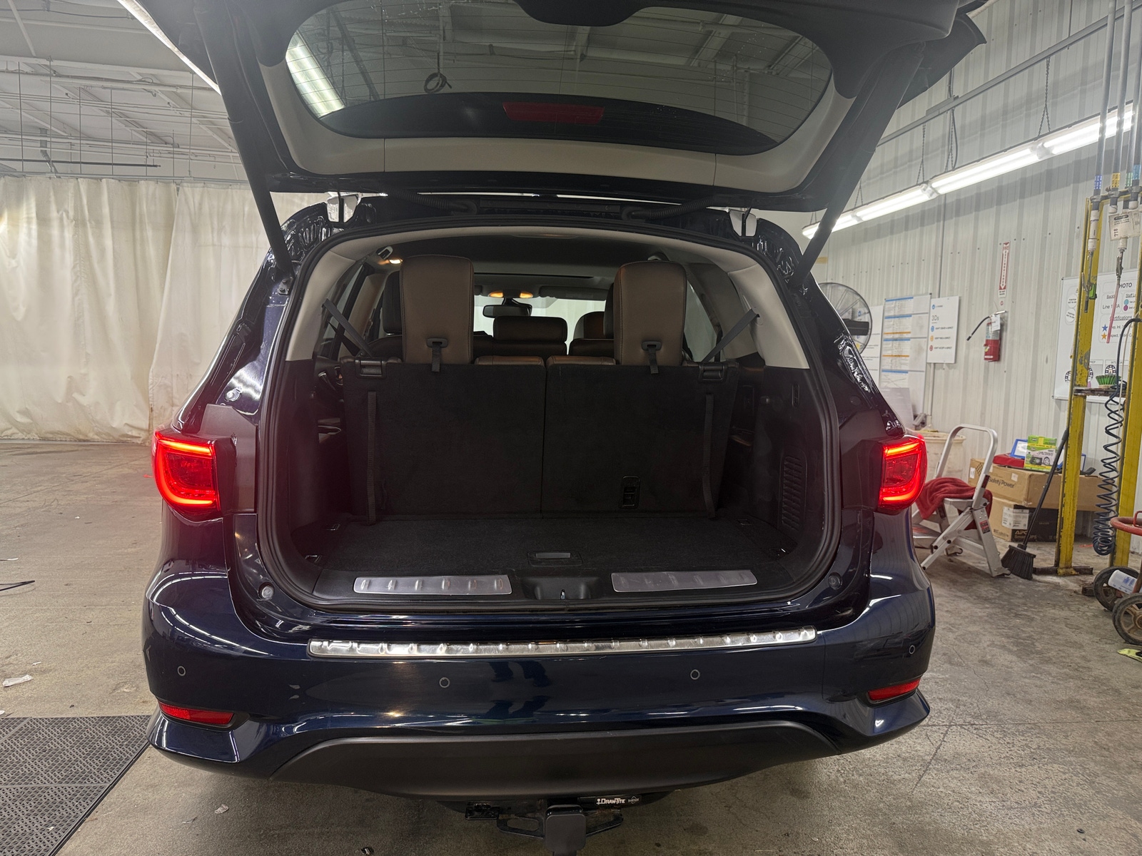 Thumbnail: 2020 INFINITI QX60 - 6