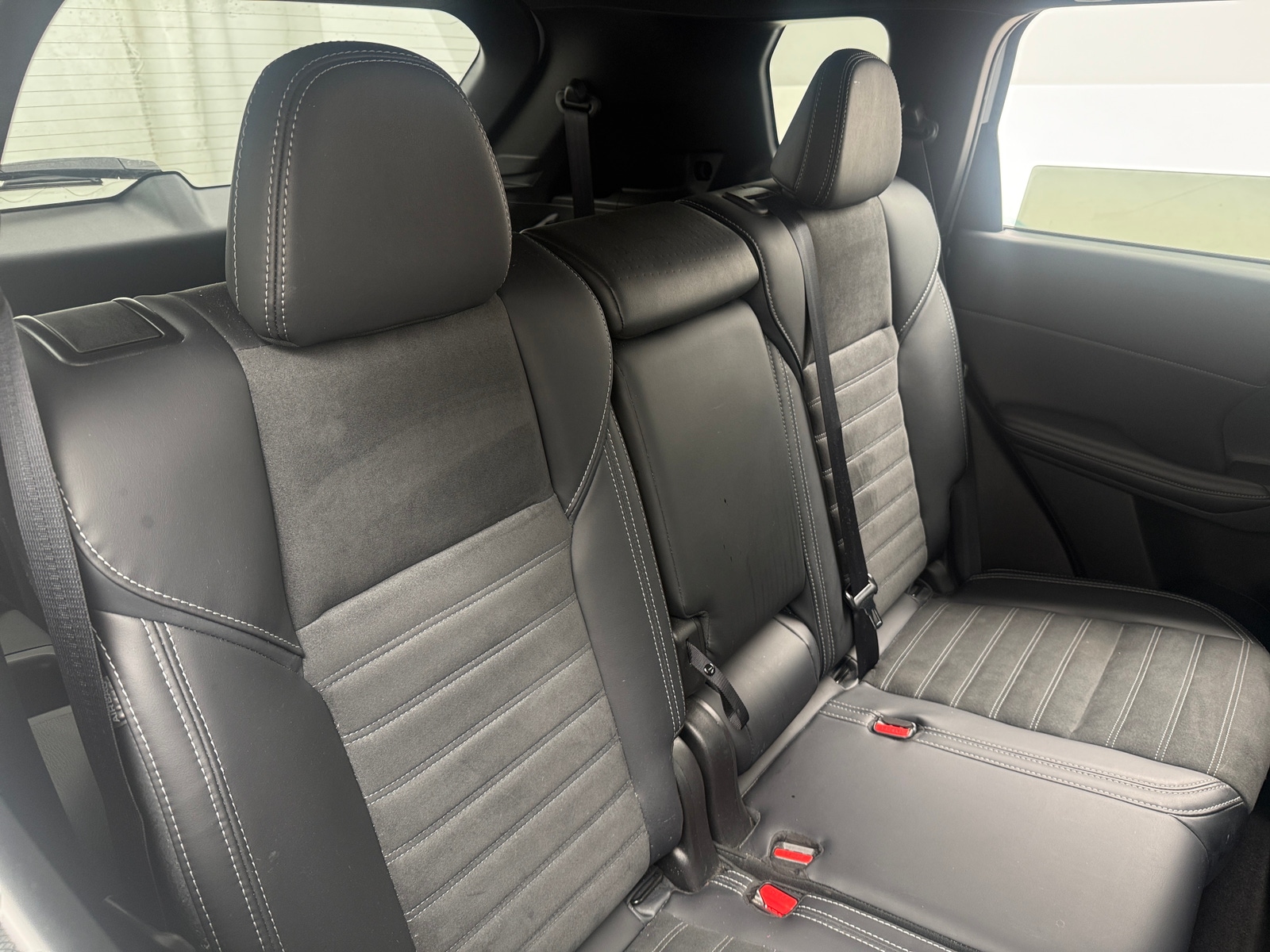 Thumbnail: 2024 Mitsubishi Outlander - 5