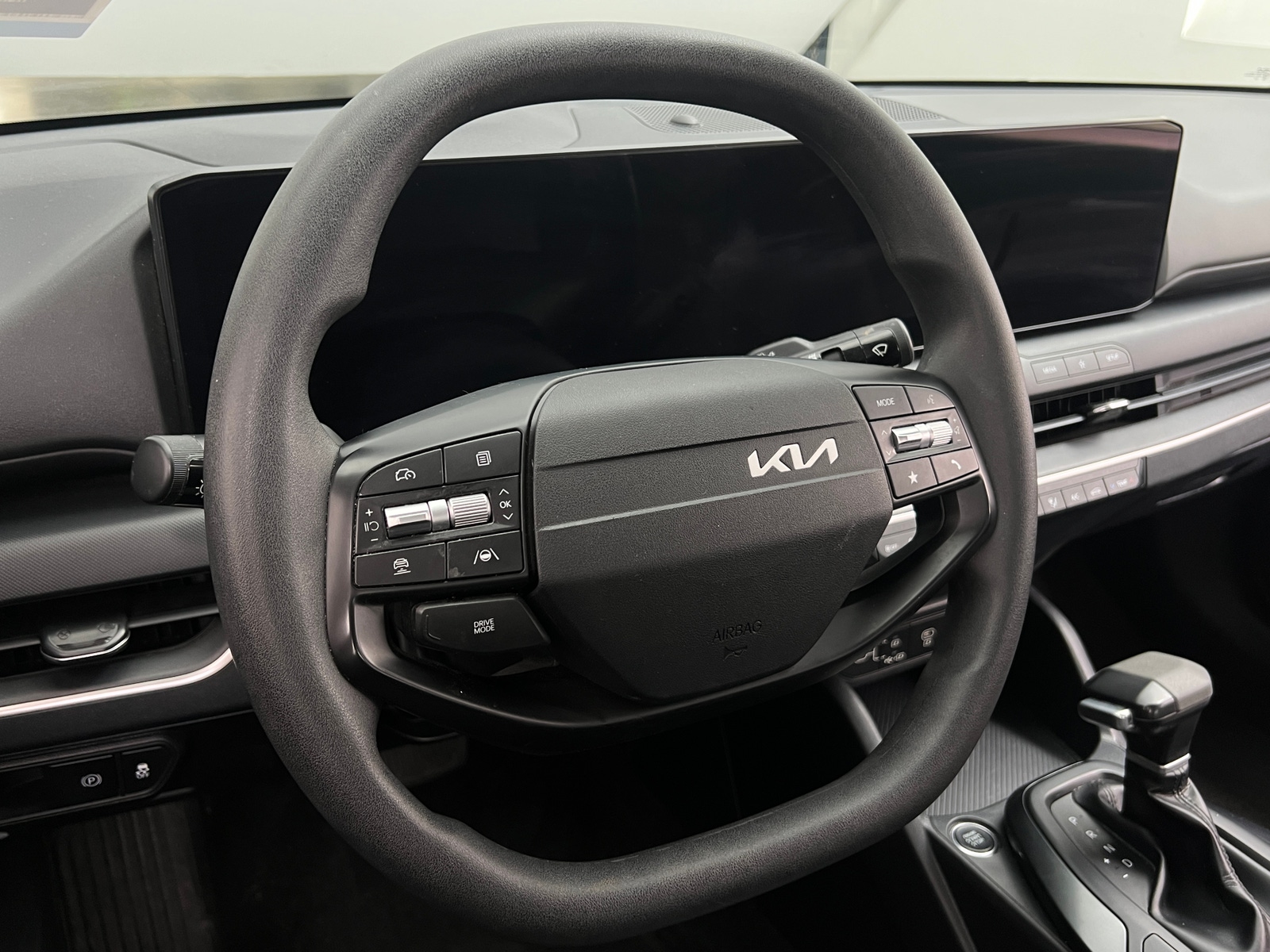 Thumbnail: 2025 Kia K4 - 5