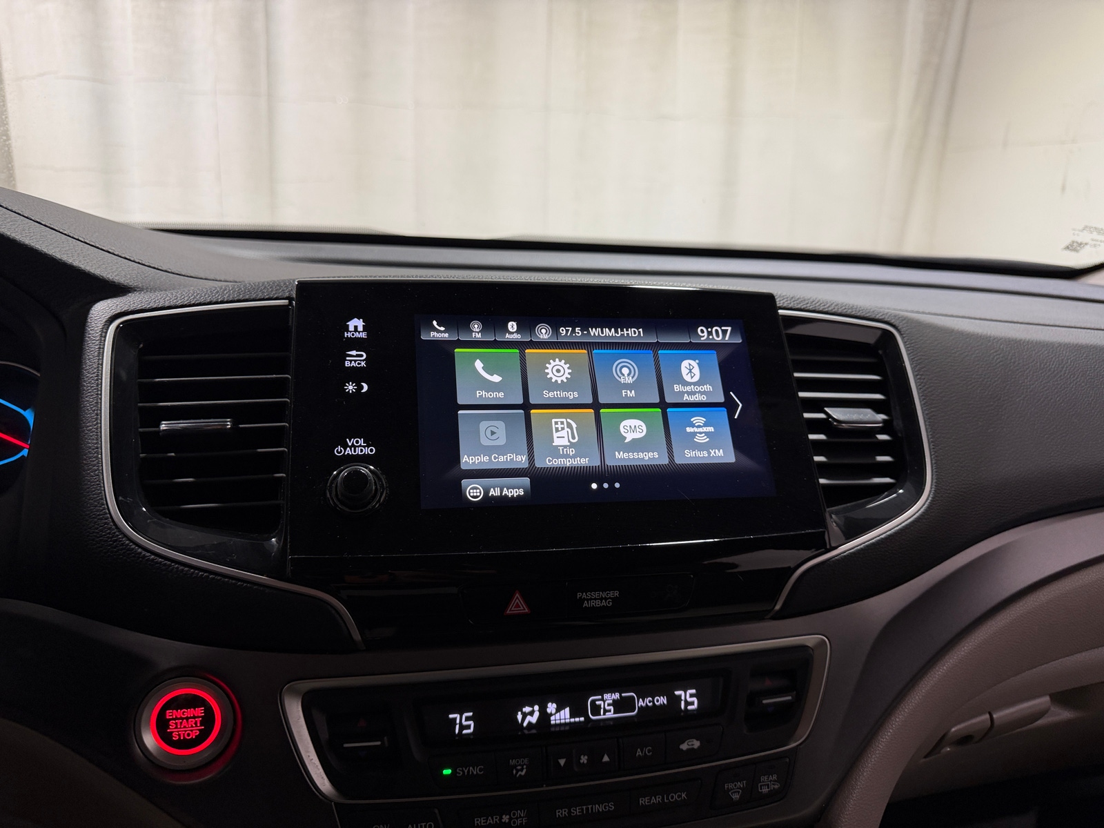 Thumbnail: 2020 Honda Pilot - 4