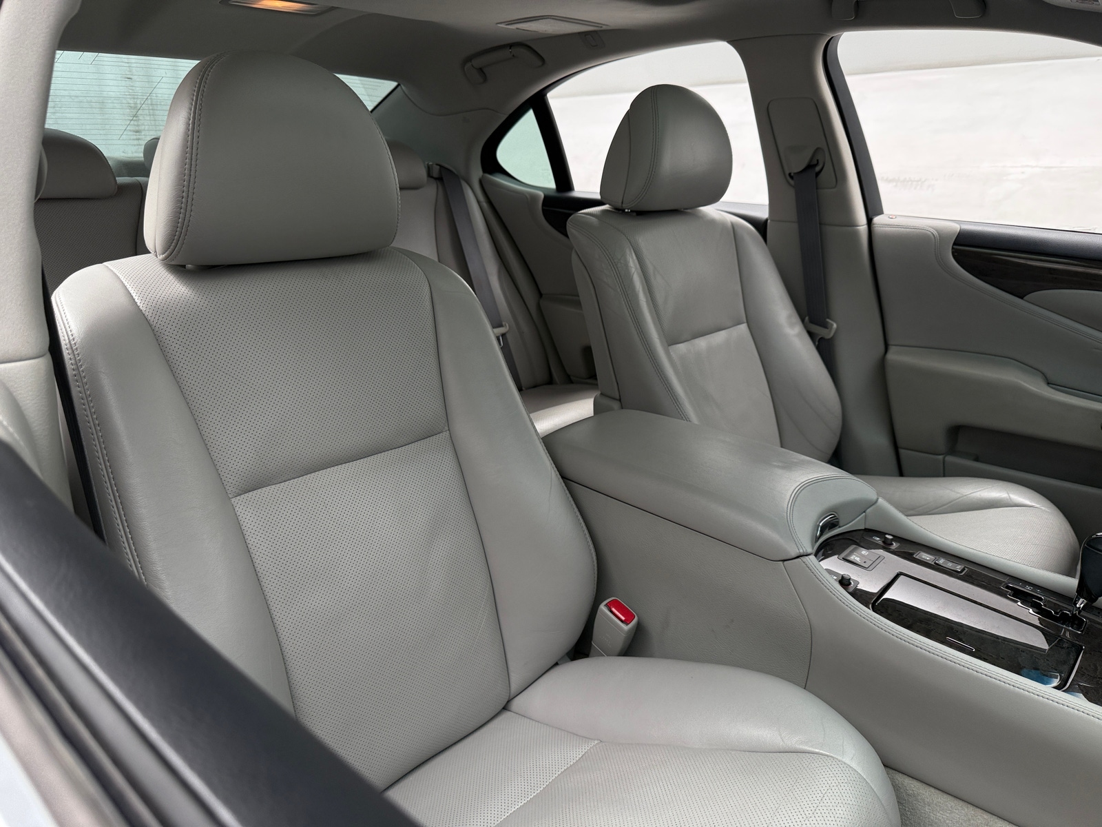 Thumbnail: 2012 Lexus LS - 2