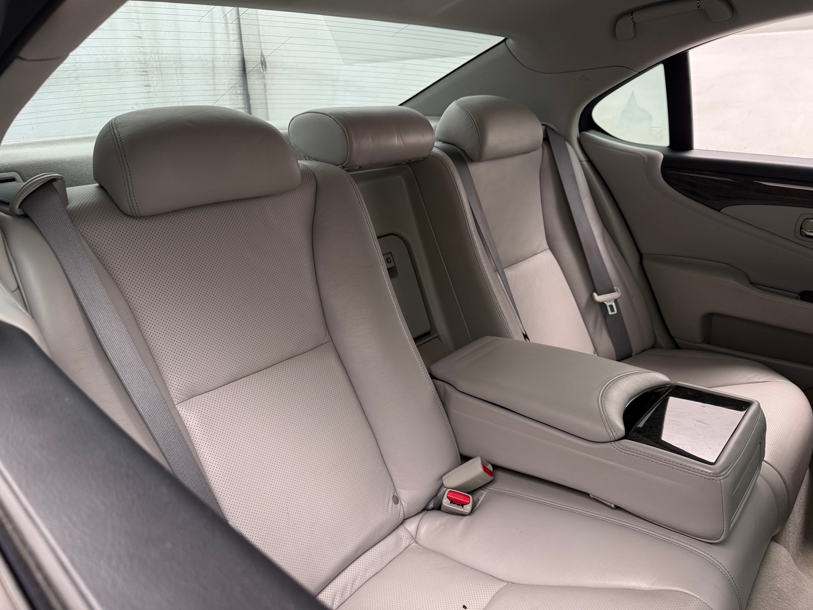 Thumbnail: 2012 Lexus LS - 6