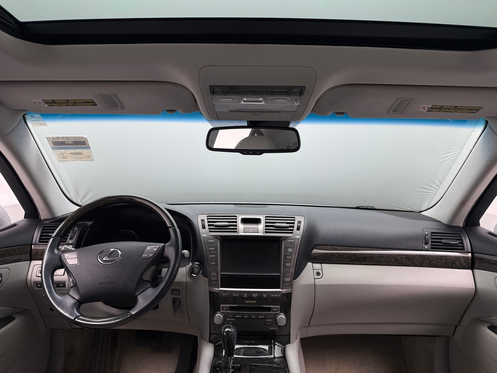 Thumbnail: 2012 Lexus LS - 3