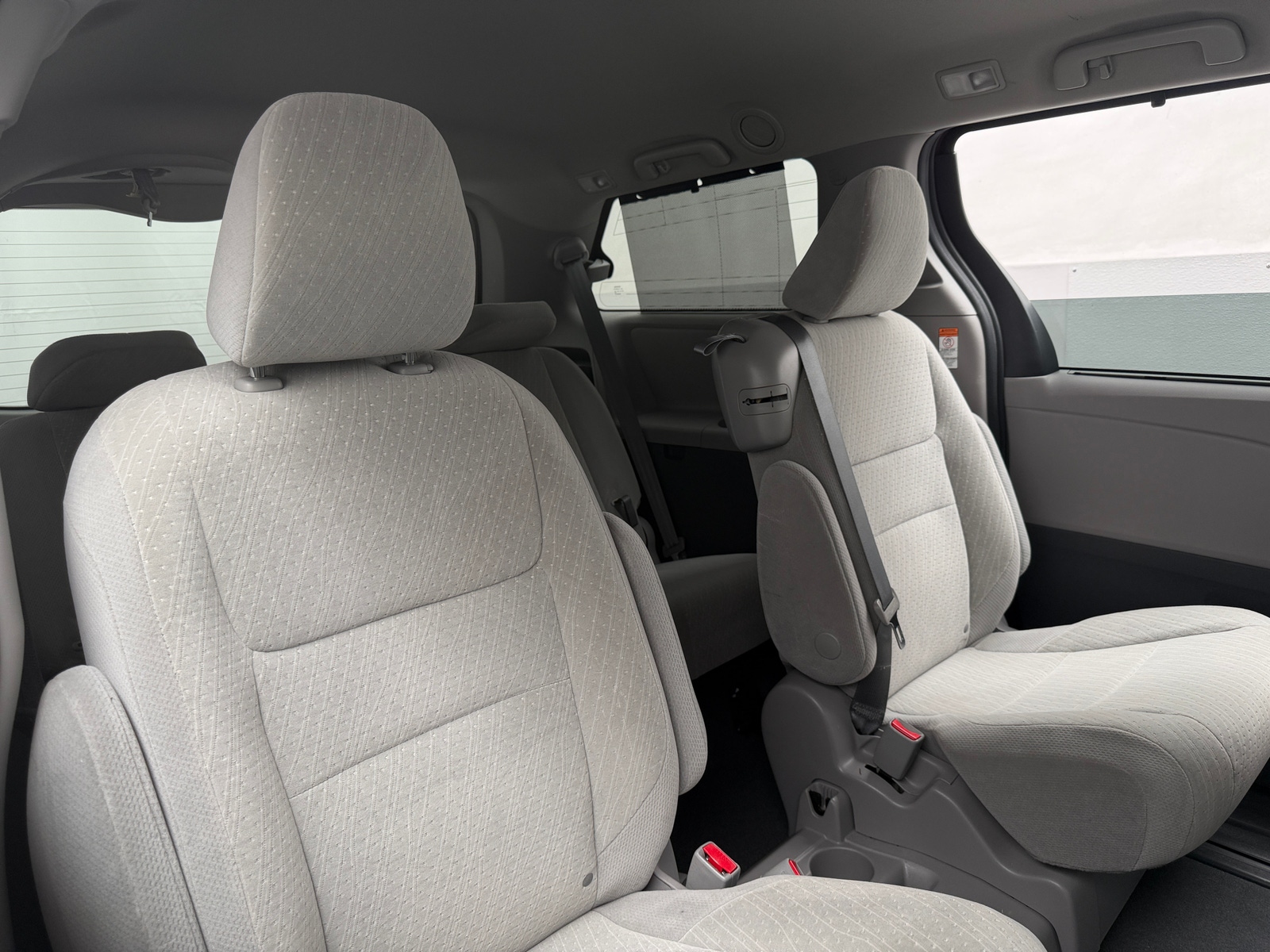 Thumbnail: 2020 Toyota Sienna - 6