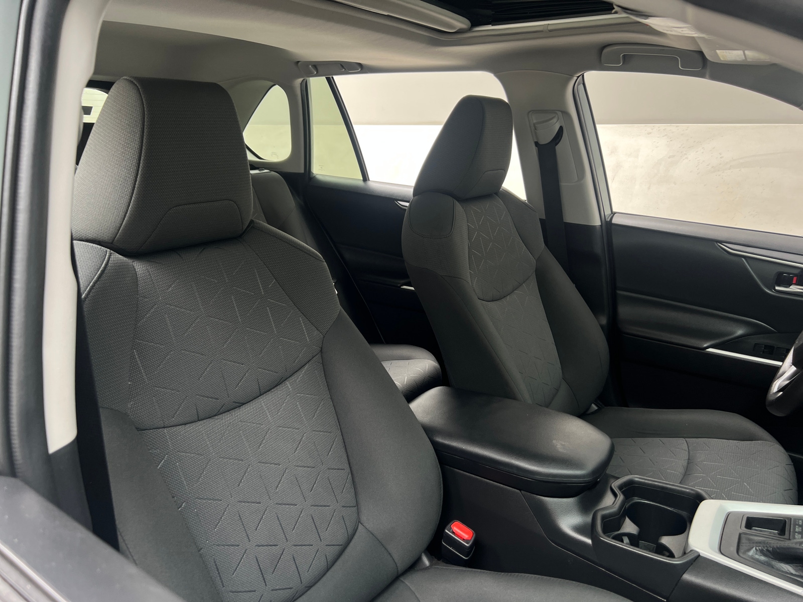 Thumbnail: 2020 Toyota RAV4 - 2