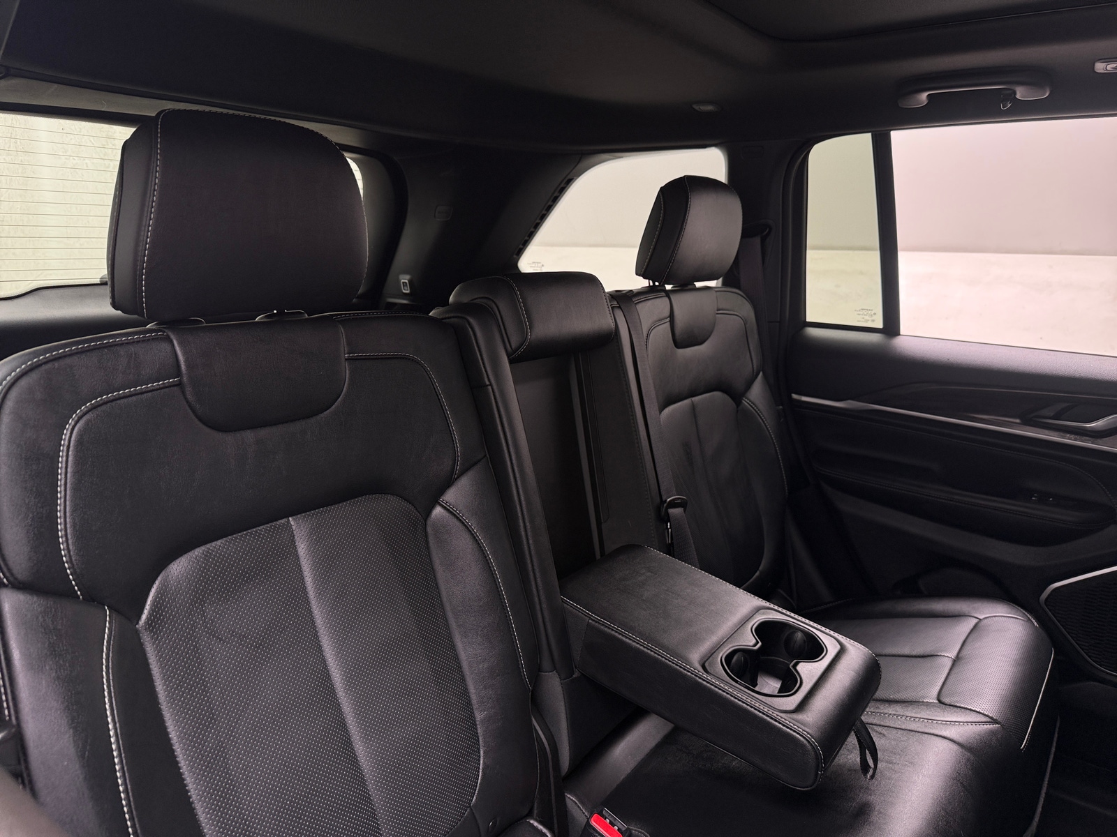 Thumbnail: 2026 Jeep Grand Cherokee - 5