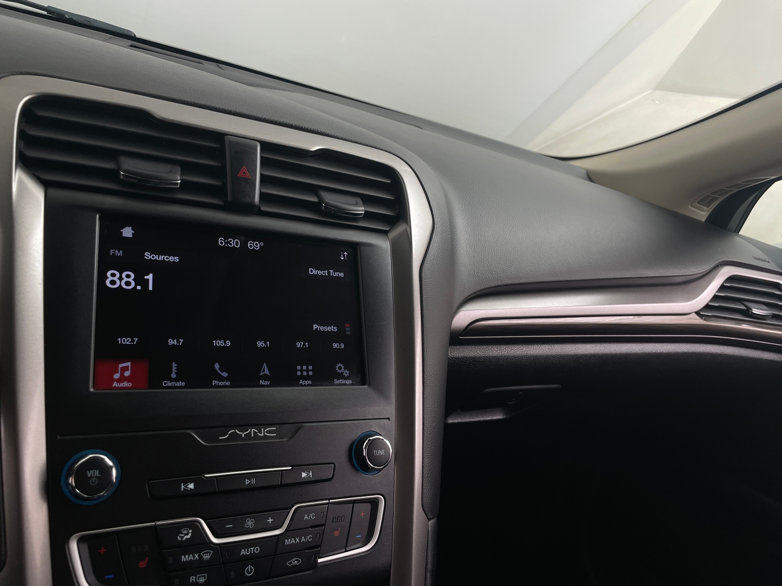 Thumbnail: 2019 Ford Fusion - 3