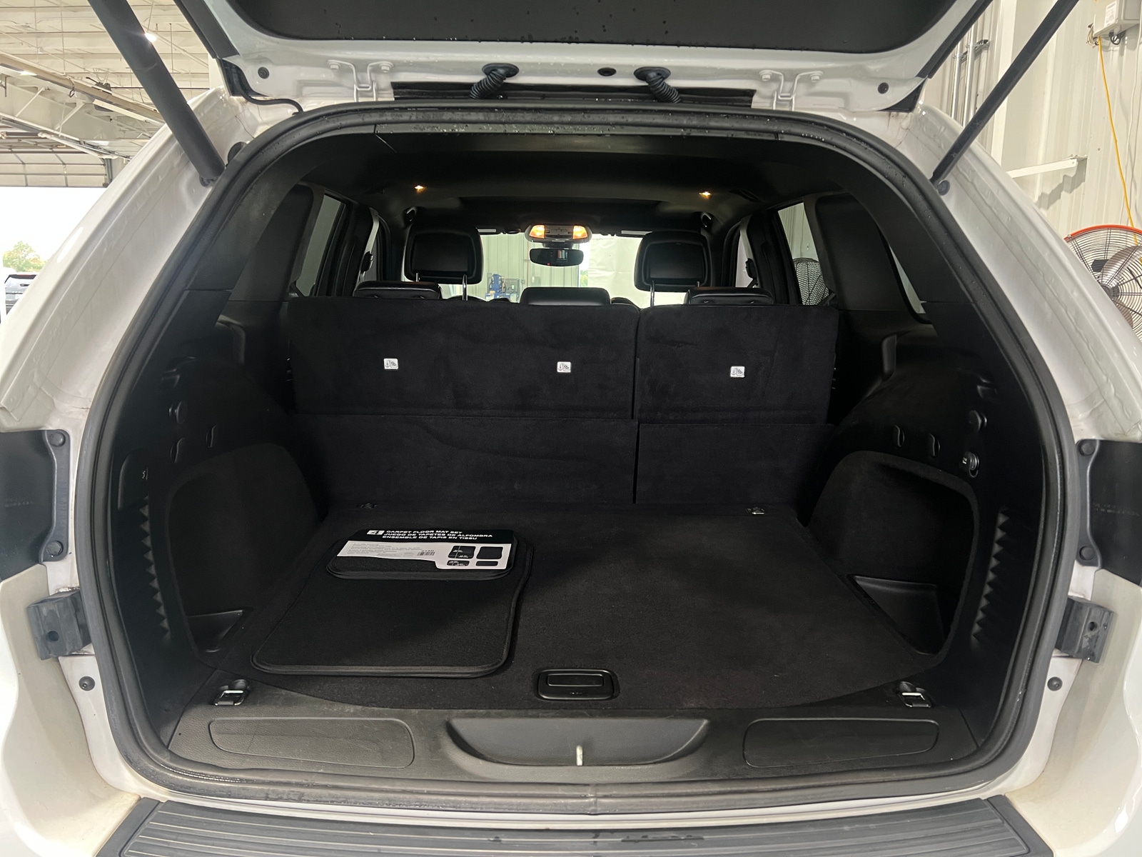 Thumbnail: 2018 Jeep Grand Cherokee - 6