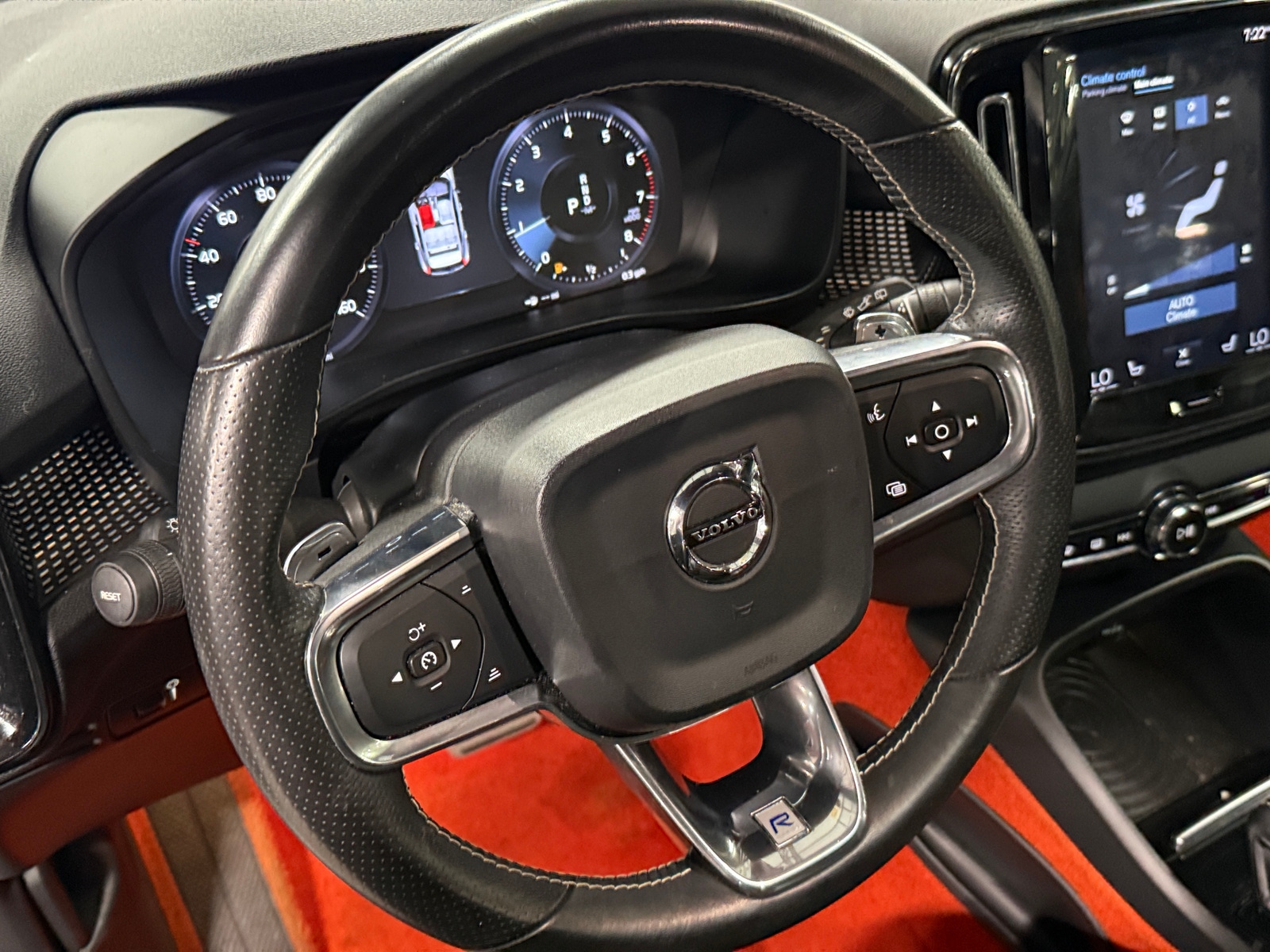 Thumbnail: 2019 Volvo XC40 - 5