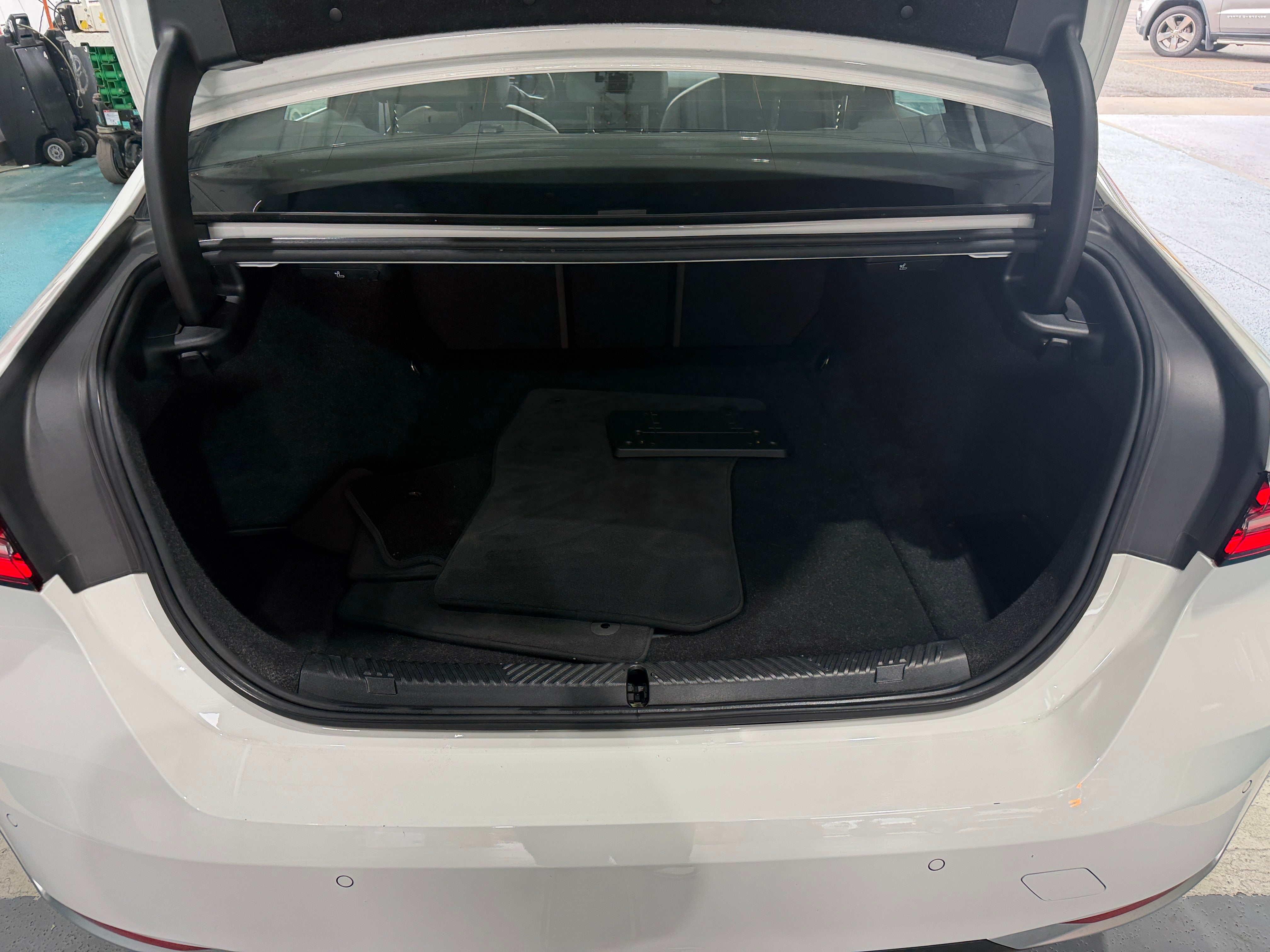 Used 2025 BMW i5 40 with VIN WBY13HG05SCT00844 for sale in Auburn, WA