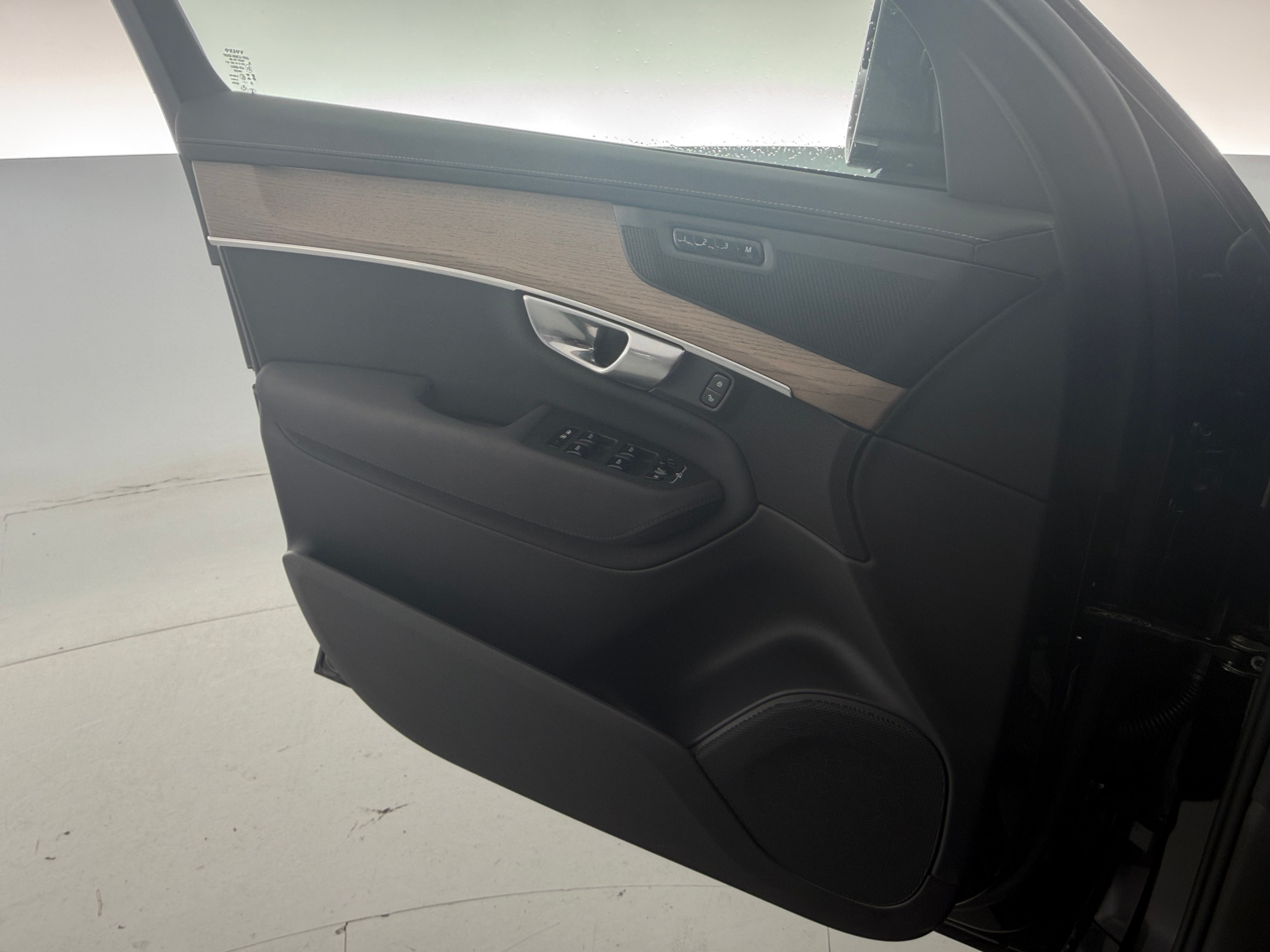 2026 Volvo XC90 Plus