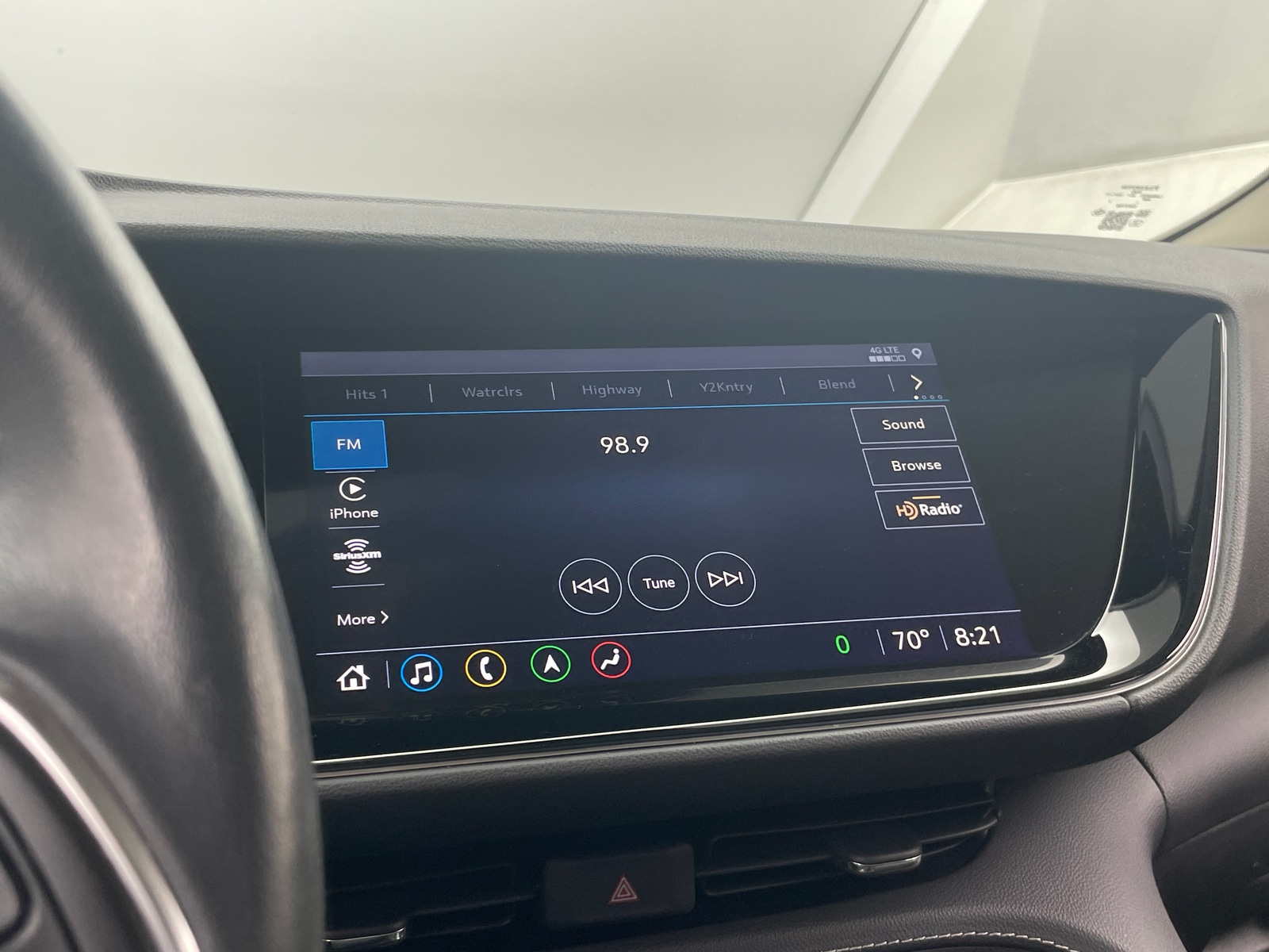 Thumbnail: 2021 Buick Envision - 3