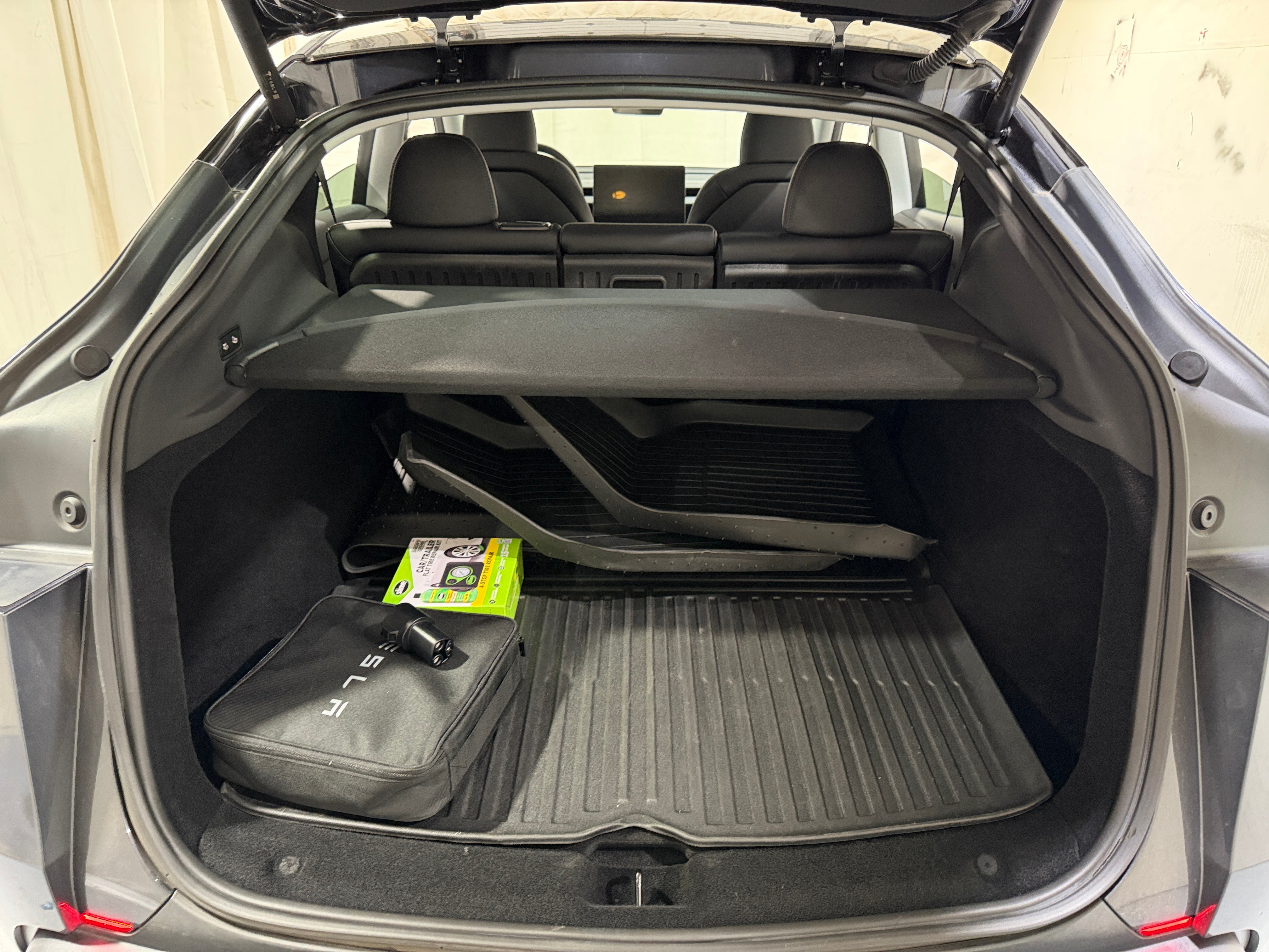 2026 Tesla Model Y Premium