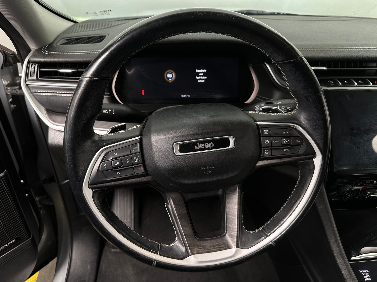 Thumbnail: 2021 Jeep Grand Cherokee L - 4
