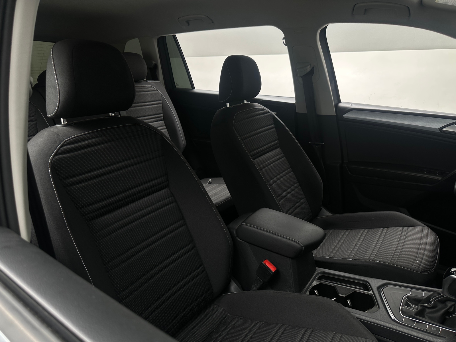 Thumbnail: 2023 Volkswagen Tiguan - 2