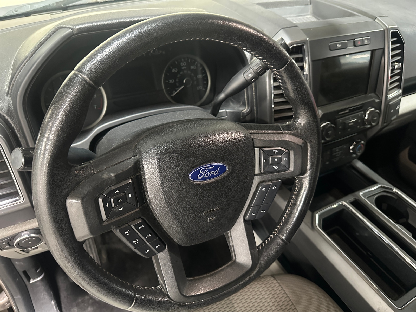 Thumbnail: 2018 Ford Econoline - 5