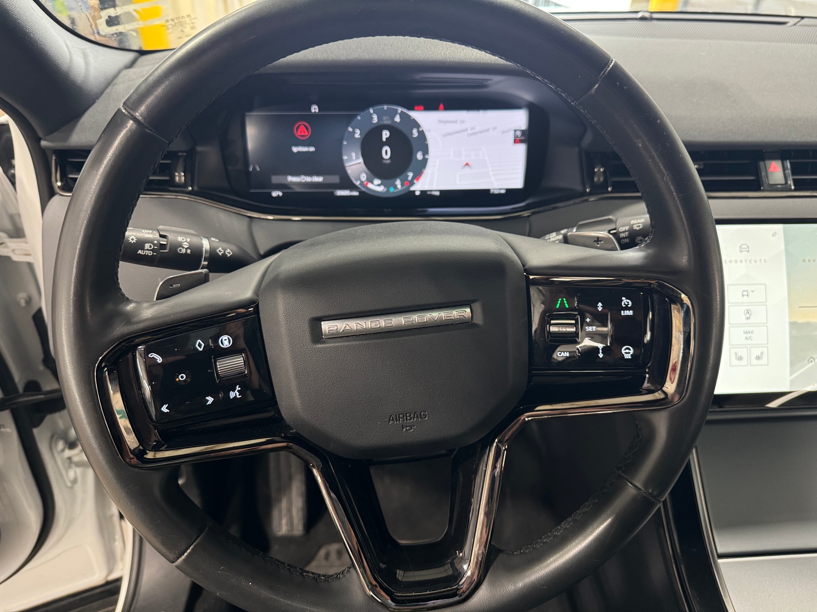 Thumbnail: 2024 Land Rover Range Rover Evoque - 4