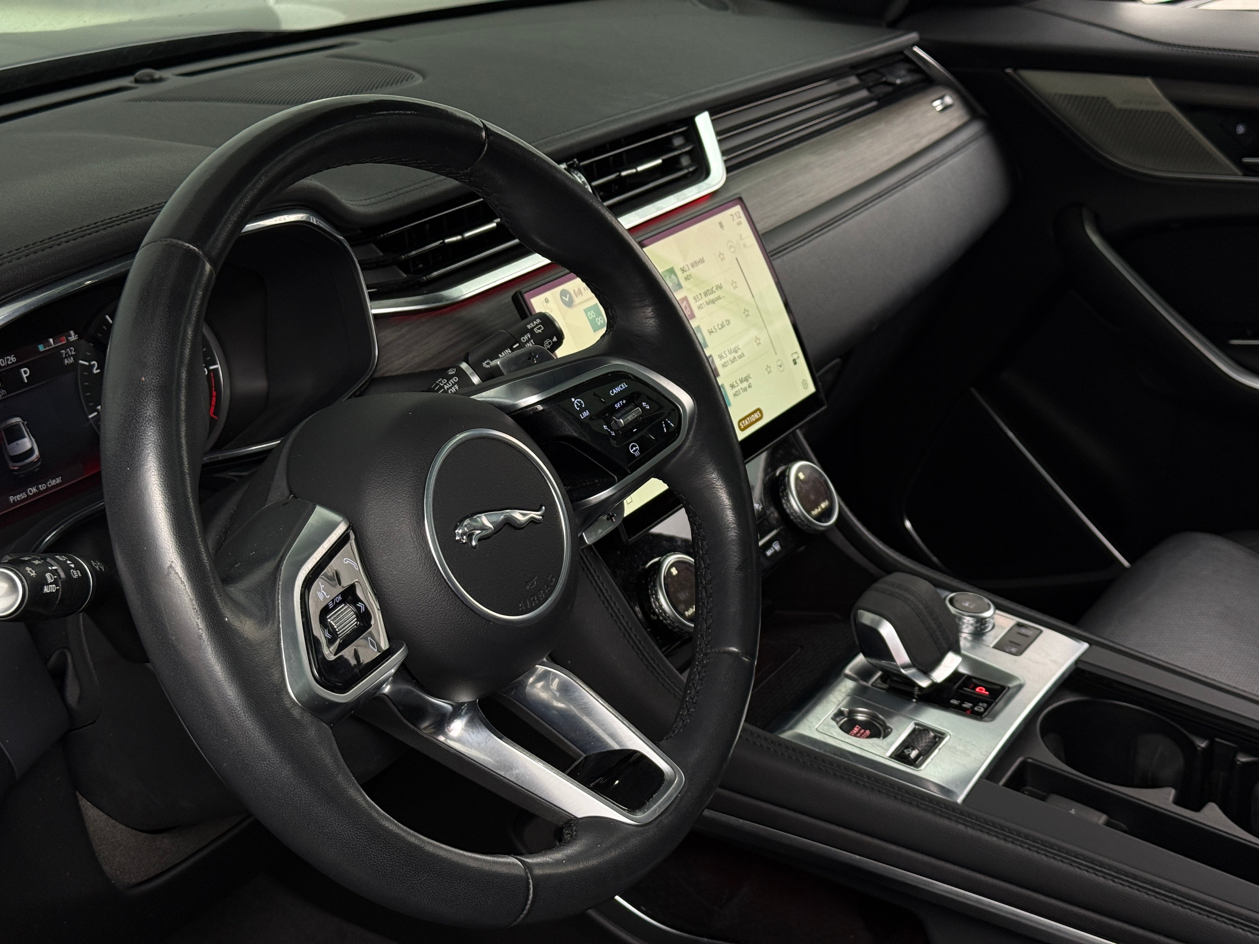 2023 Jaguar F-Pace S - Photo 25