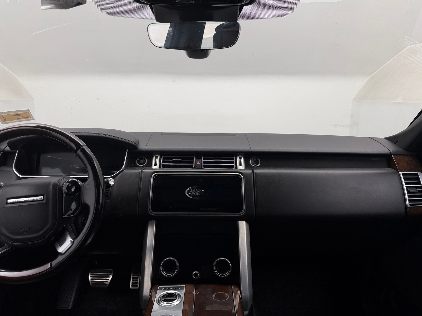 Thumbnail: 2022 Land Rover Range Rover - 2