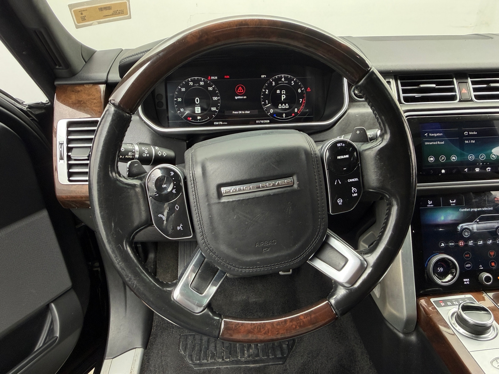 Thumbnail: 2022 Land Rover Range Rover - 4