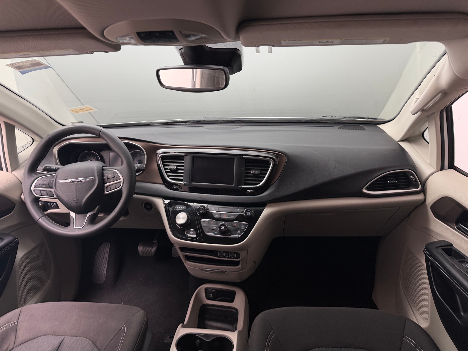 Thumbnail: 2024 Chrysler Voyager - 3