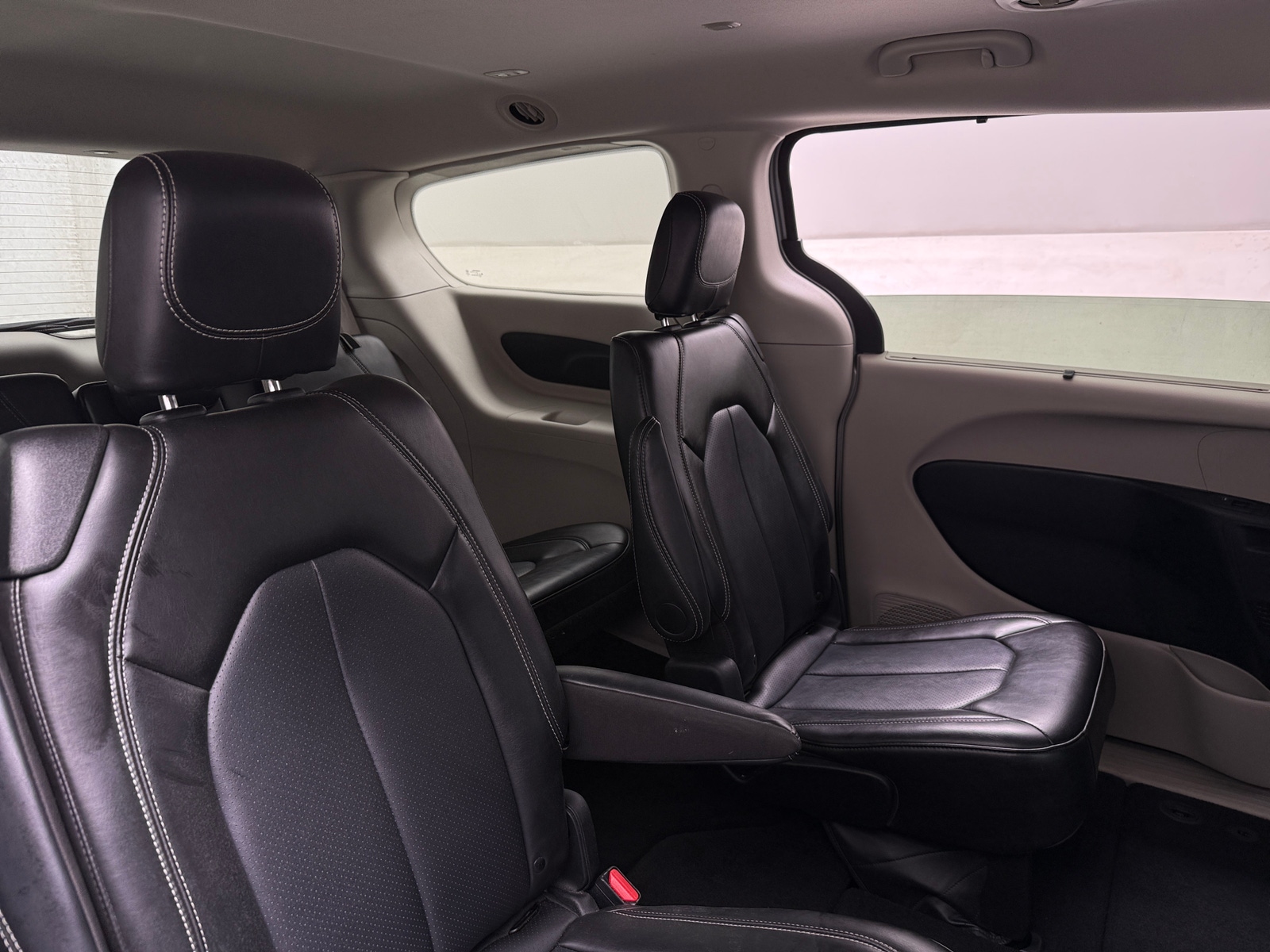 Thumbnail: 2024 Chrysler Pacifica - 5