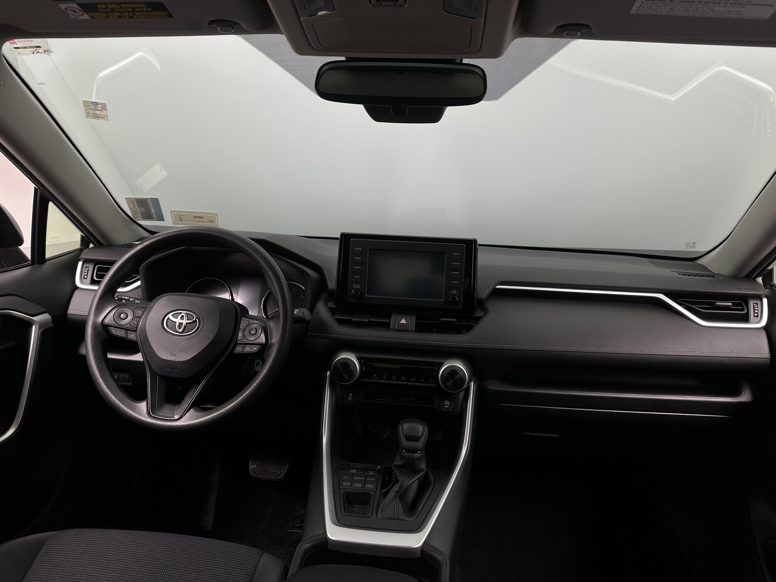 Thumbnail: 2019 Toyota RAV4 - 3
