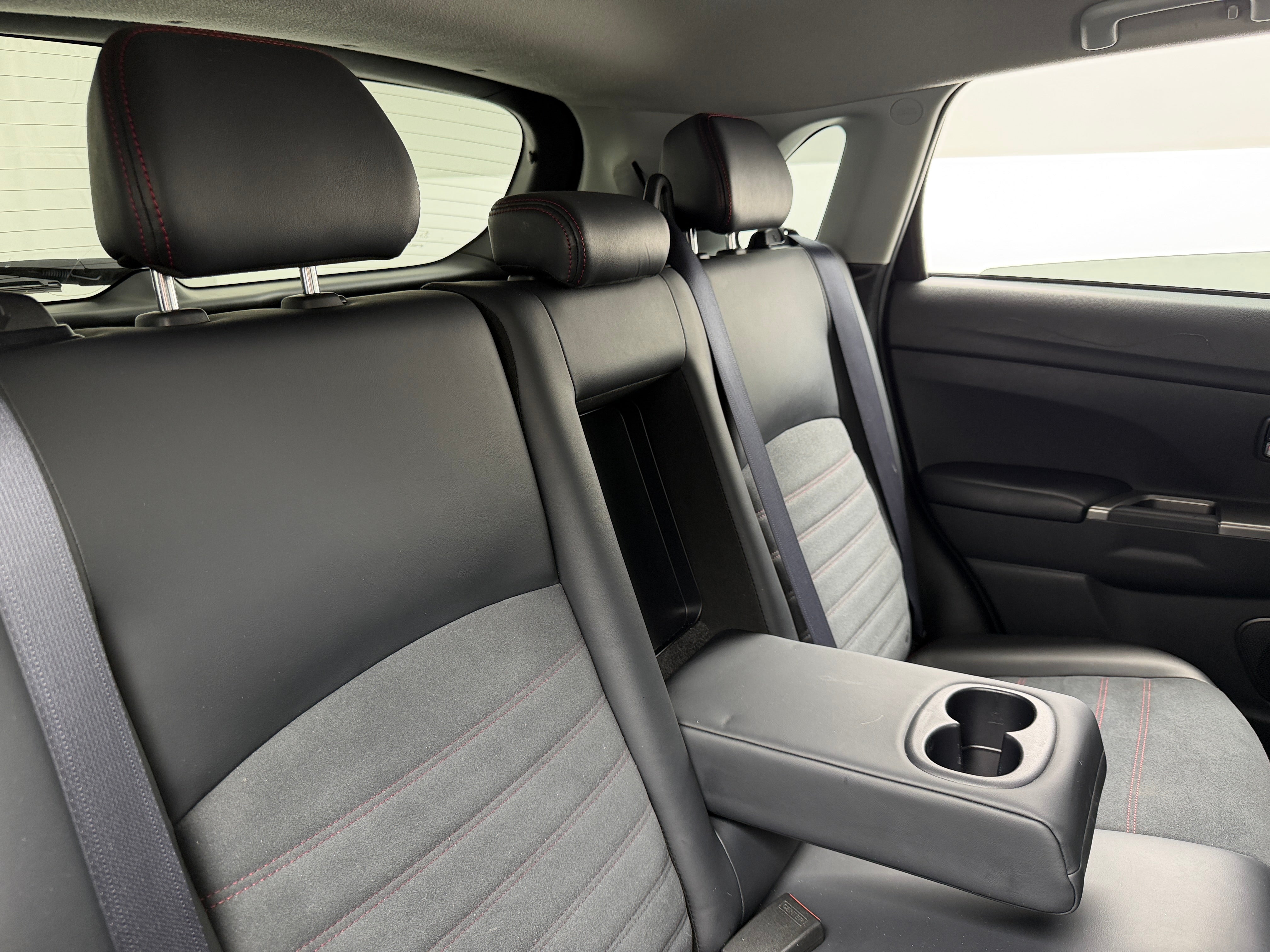 2024 Mitsubishi Outlander Sport SE