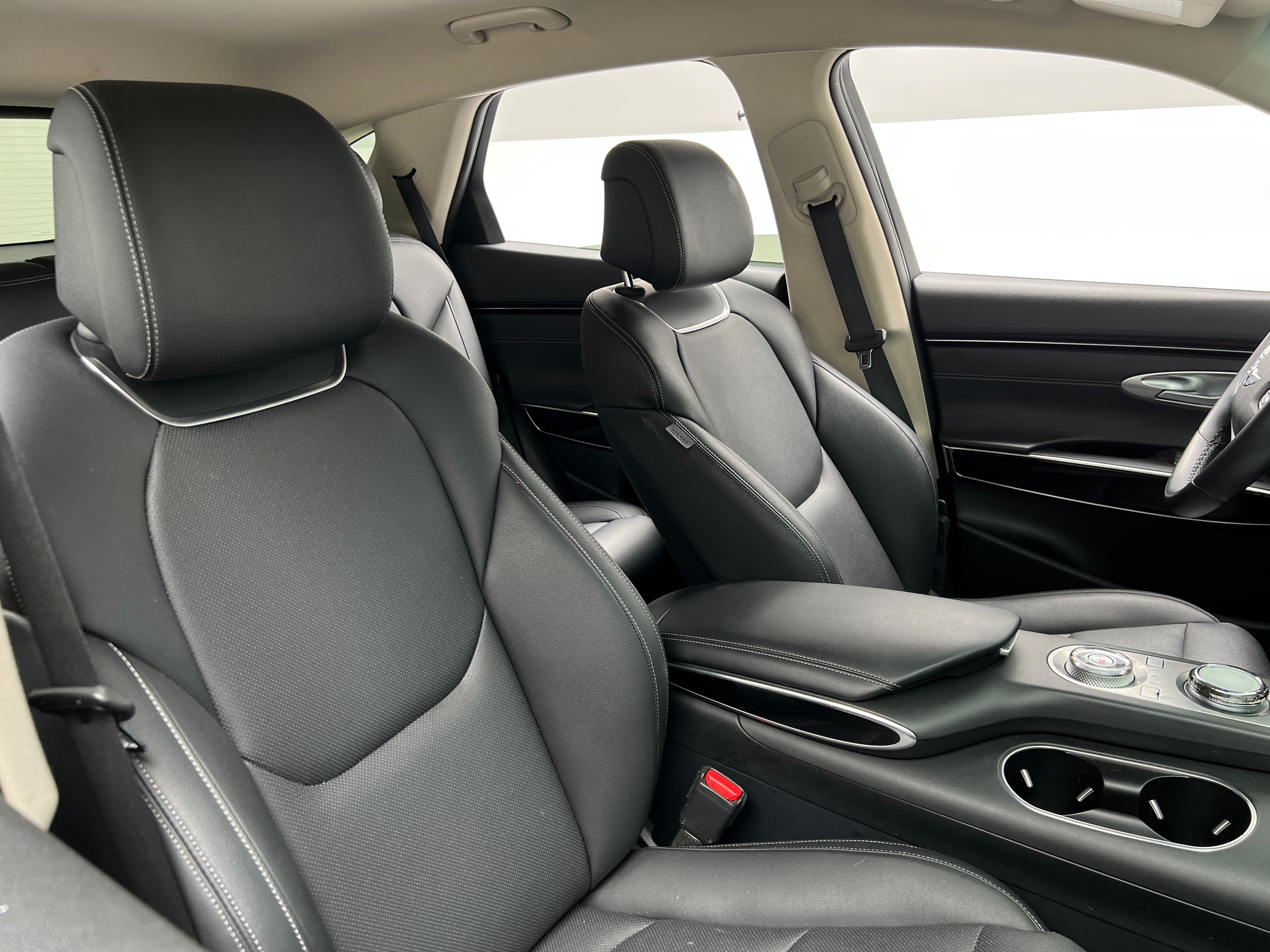 2025 GENESIS GV70 Standard