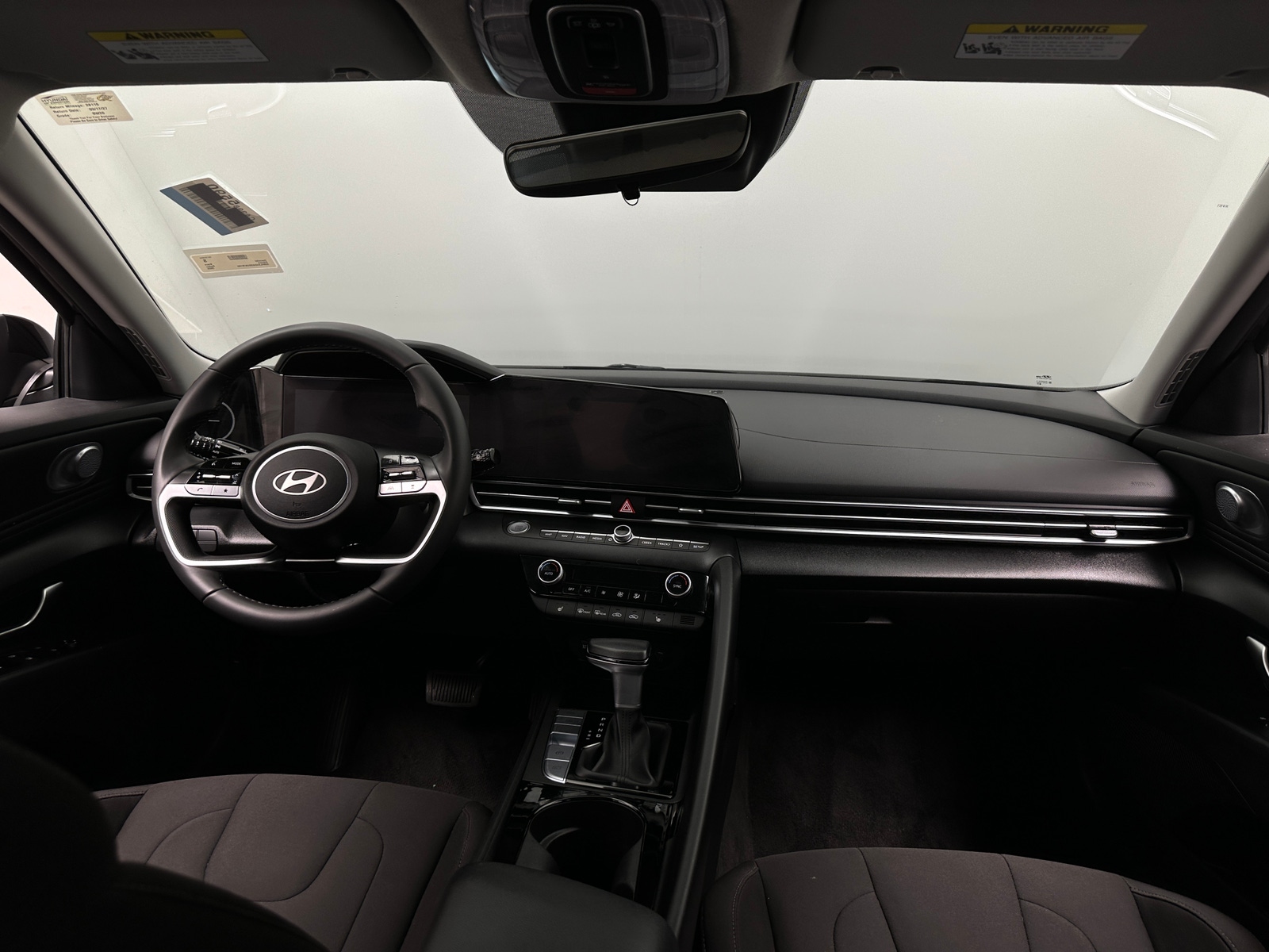 Thumbnail: 2025 Hyundai Elantra - 3