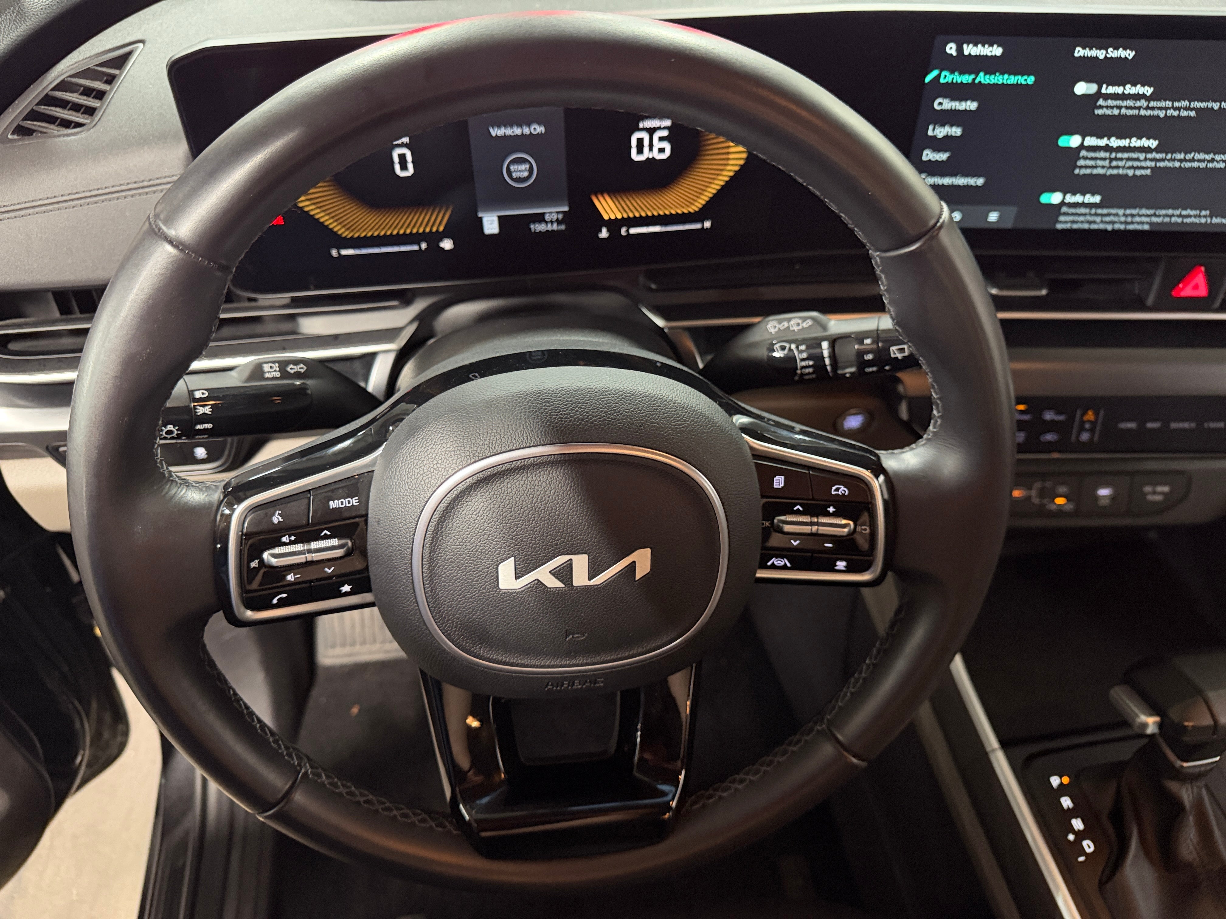 2026 Kia Carnival LXS