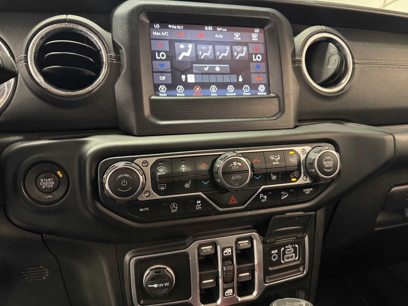 Thumbnail: 2018 Jeep Wrangler - 3